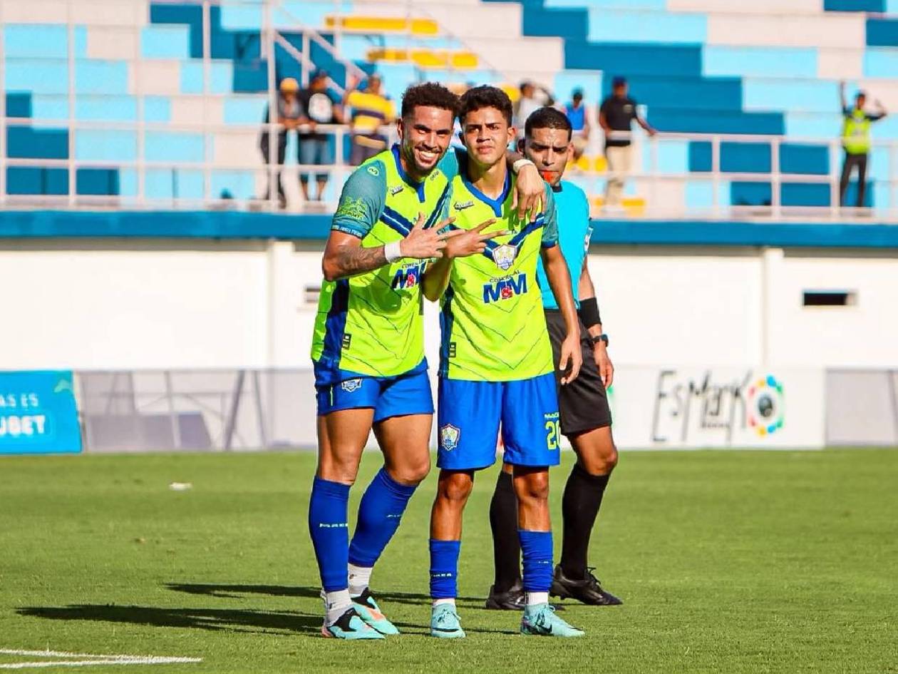 Olancho FC sigue encendido y le propinó tremenda paliza al CD Choloma en Liga Nacional