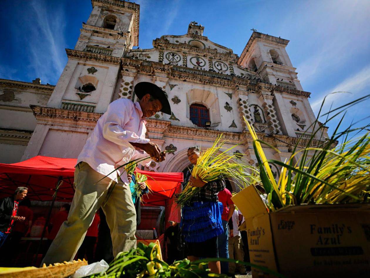 En la Semana Santa está el resumen de nuestra existencia, dice arzobispo