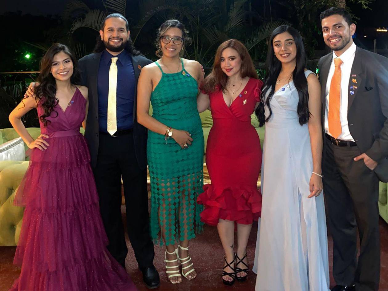 El Club Rotaract de Tegucigalpa juramenta a su nueva Junta Directiva