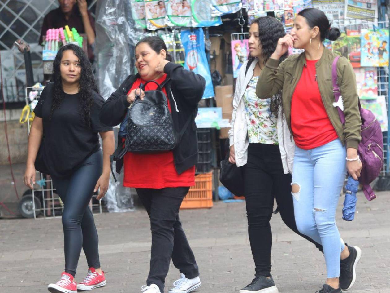 Frente frío provoca lluvias y descenso de temperaturas este martes en Honduras