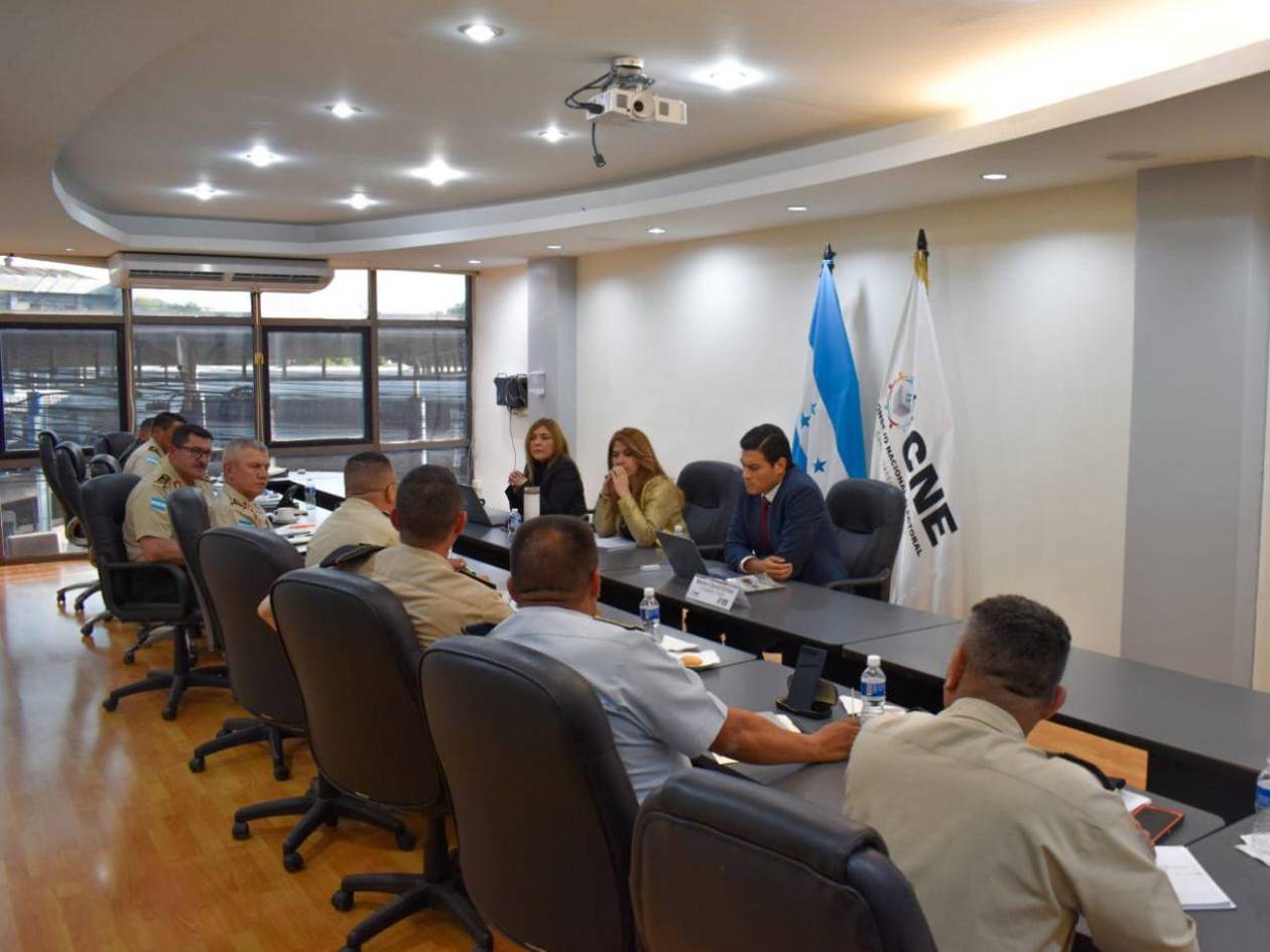 El CNE y Fuerzas Armadas coordinan logística para las primarias del 9 de marzo