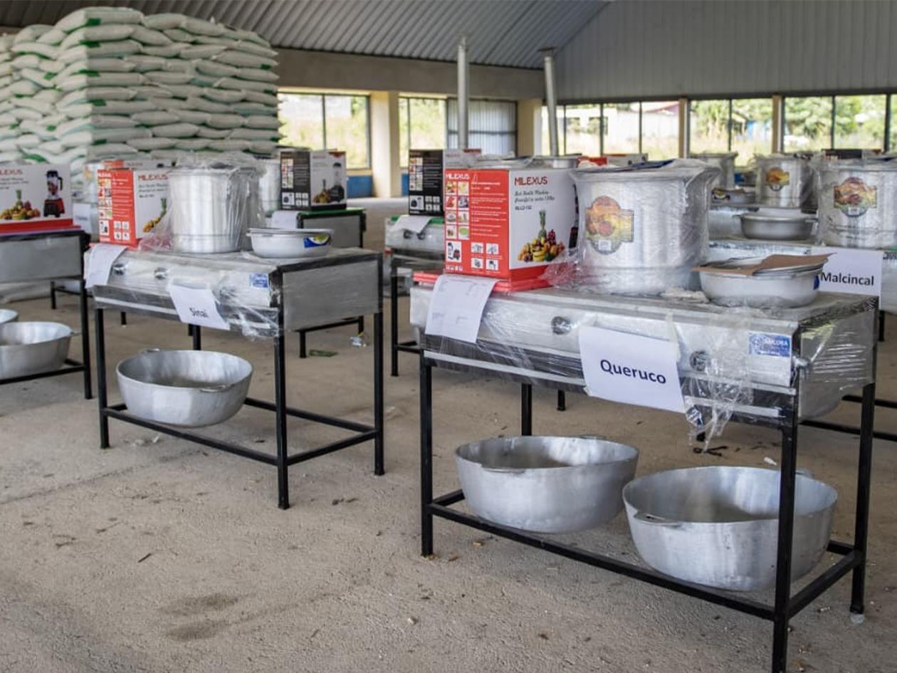 150 centros educativos fortalecen su alimentación escolar con nuevos kits de cocina industriales