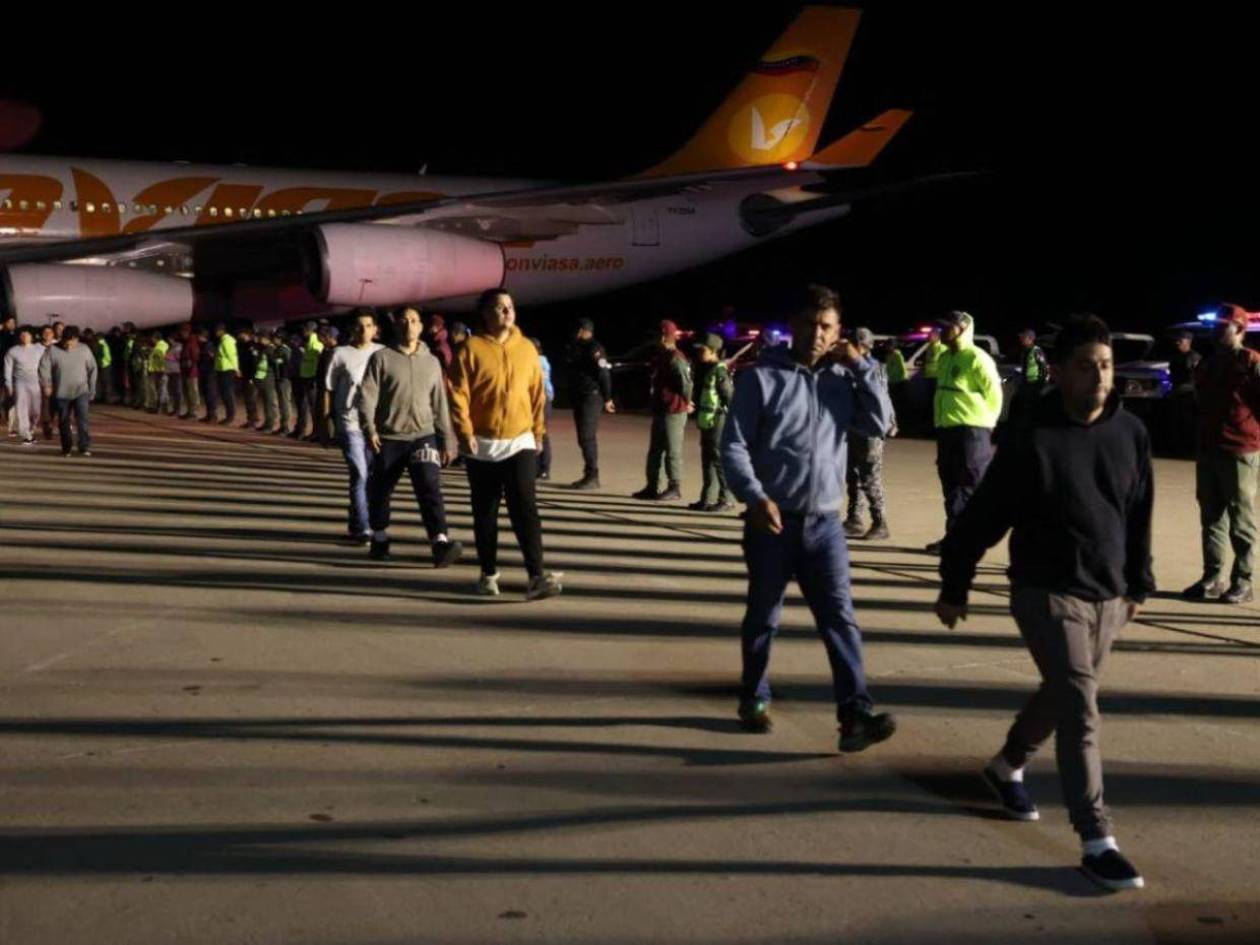 Unos 195 venezolanos fueron deportados de EE UU en un vuelo procedente de Honduras