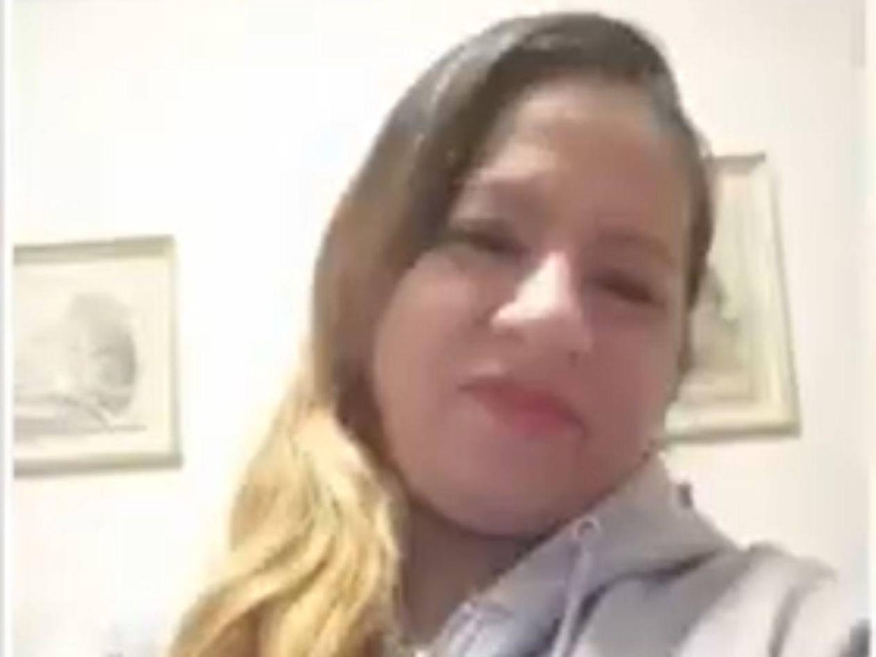 Hondureña muere en un avión cuando regresaba a España tras visitar a su familia