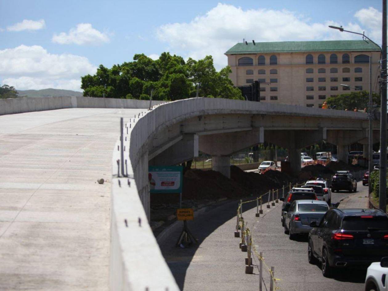 En octubre estará listo el paso a desnivel del Juan Pablo II; solo falta el 15% de la obra