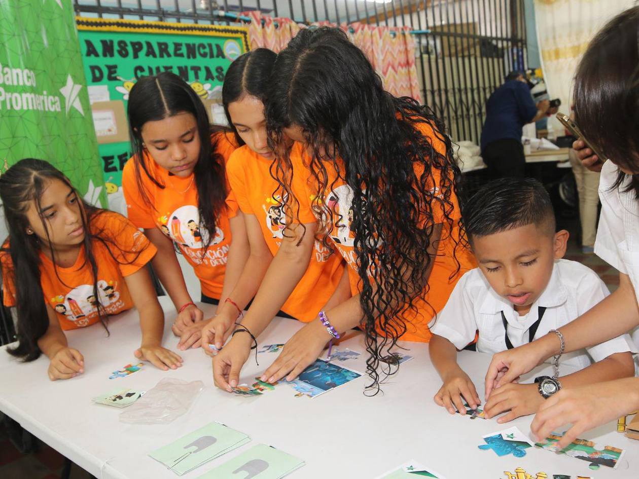 Los escolares de EAA se convierten en detectives con Banco Promérica