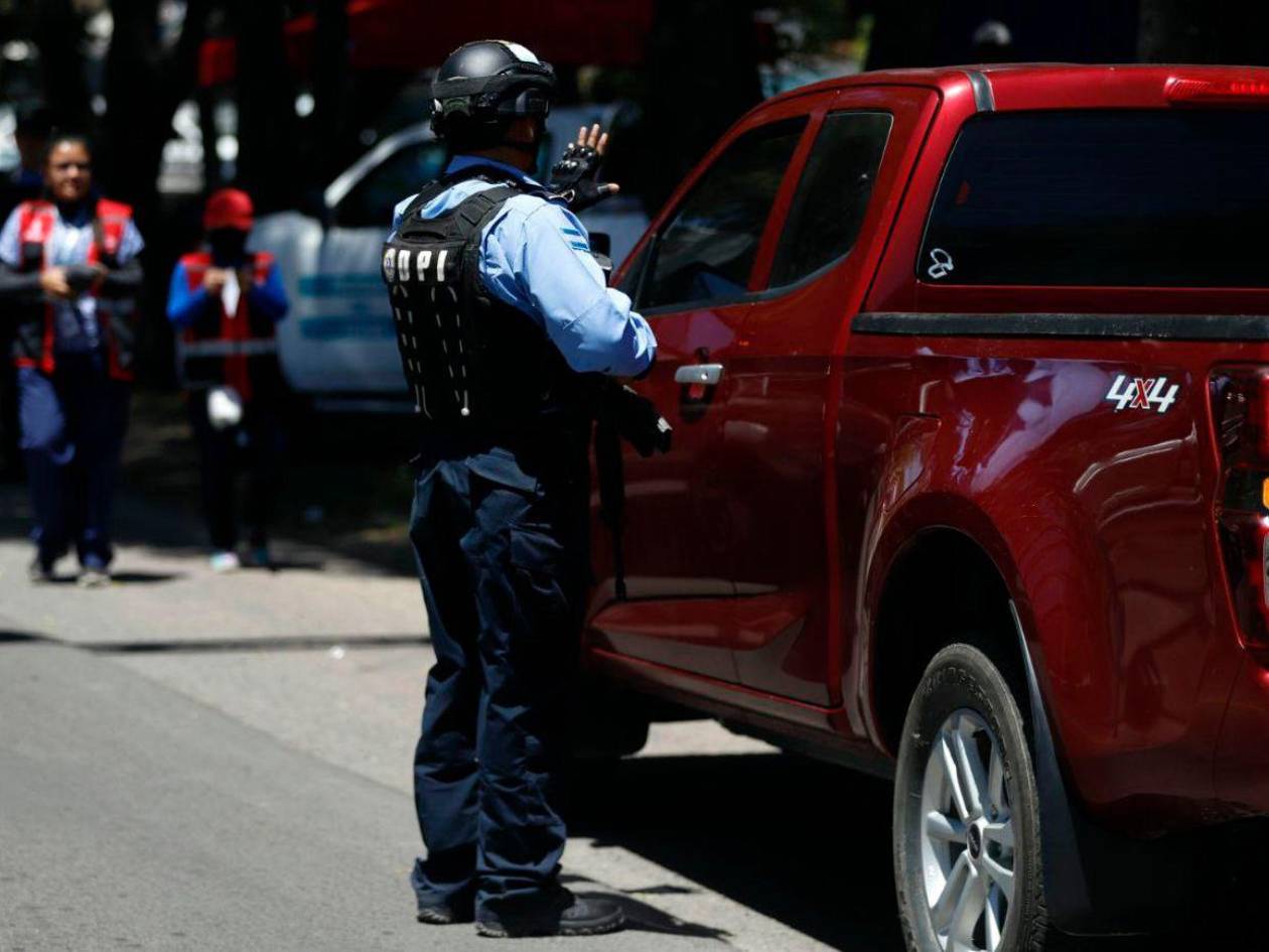 Tránsito decomisa más de 200,000 licencias de conducir en lo que va 2025