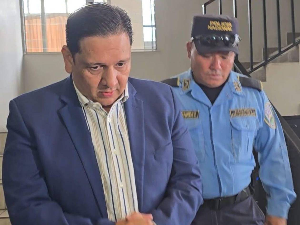 En libertad se defenderá Gabriel Rubí, acusado por fraude en compra de ventiladores mecánicos