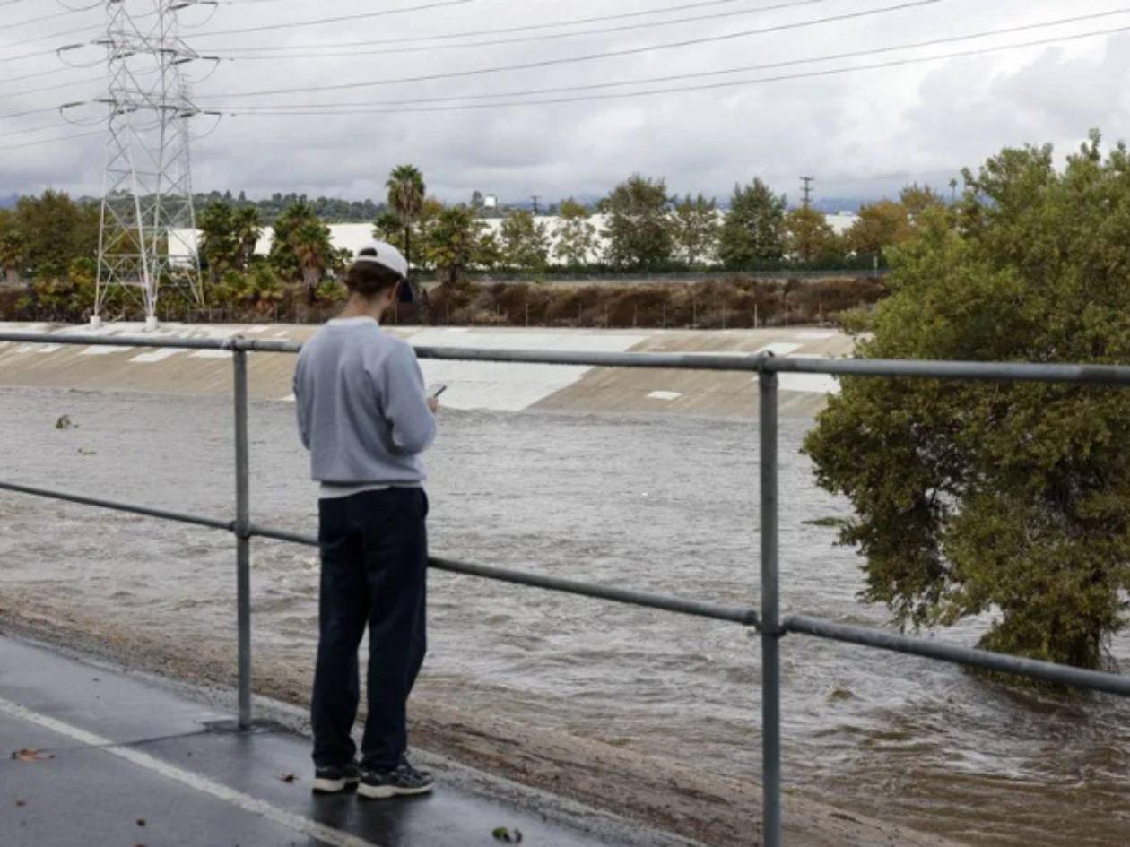 Alerta en el noroeste de Estados Unidos por azote de río atmosférico