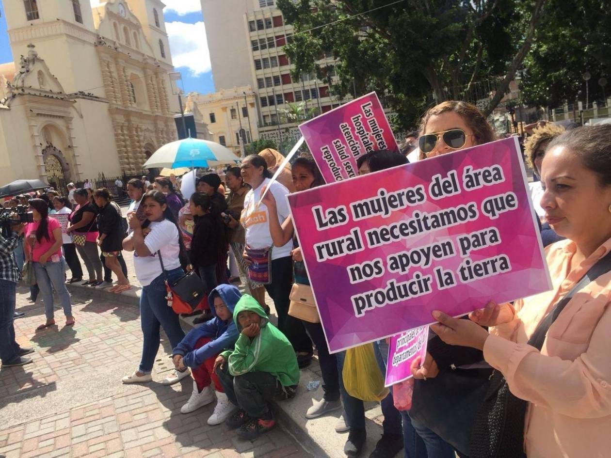 Mujeres indígenas debaten sobre su participación en el proceso electoral