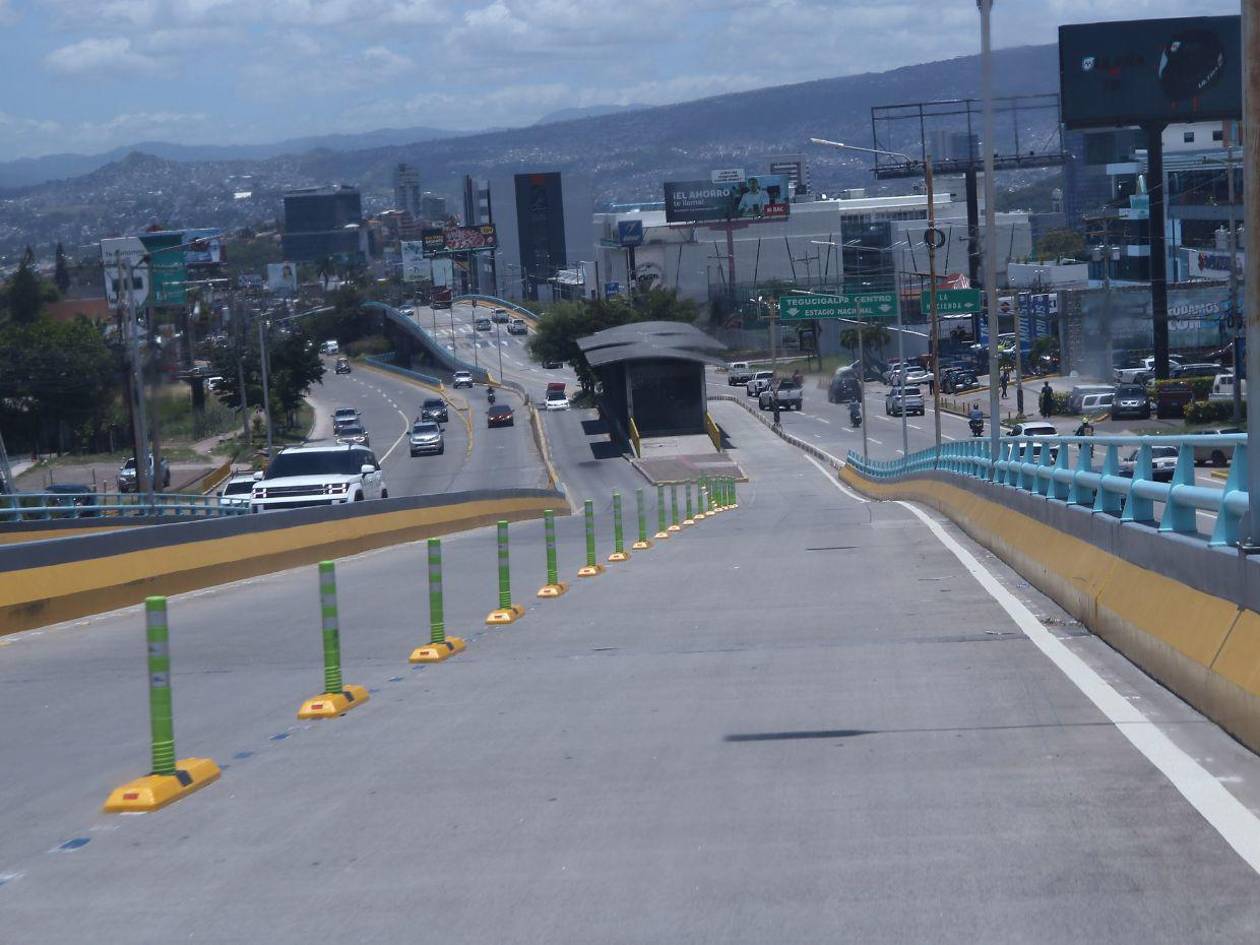 Habilitado carril en bulevar Suyapa para agilizar tránsito hacia el Estadio Nacional
