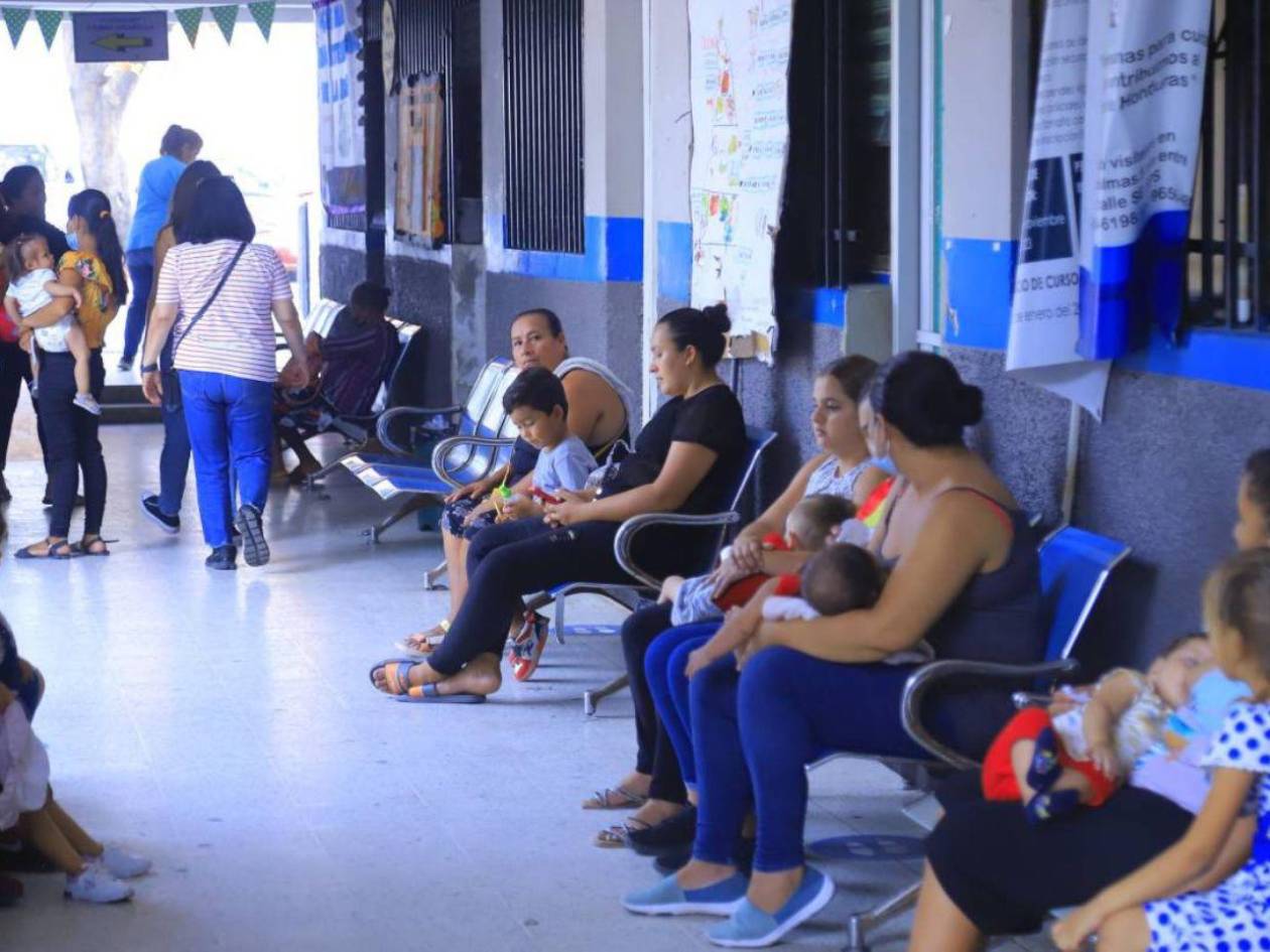 Prohíben reuniones de empleados en pasillos de la Metropolitana de Salud de SPS