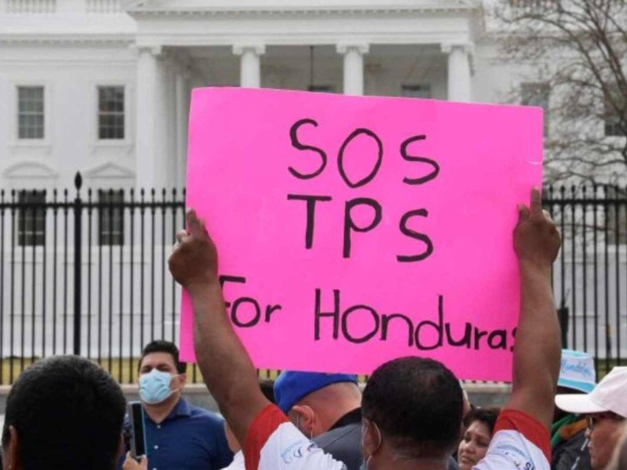 Migrantes piden clemencia a Trump al vencer el TPS para 60,000 hondureños y nicaragüenses