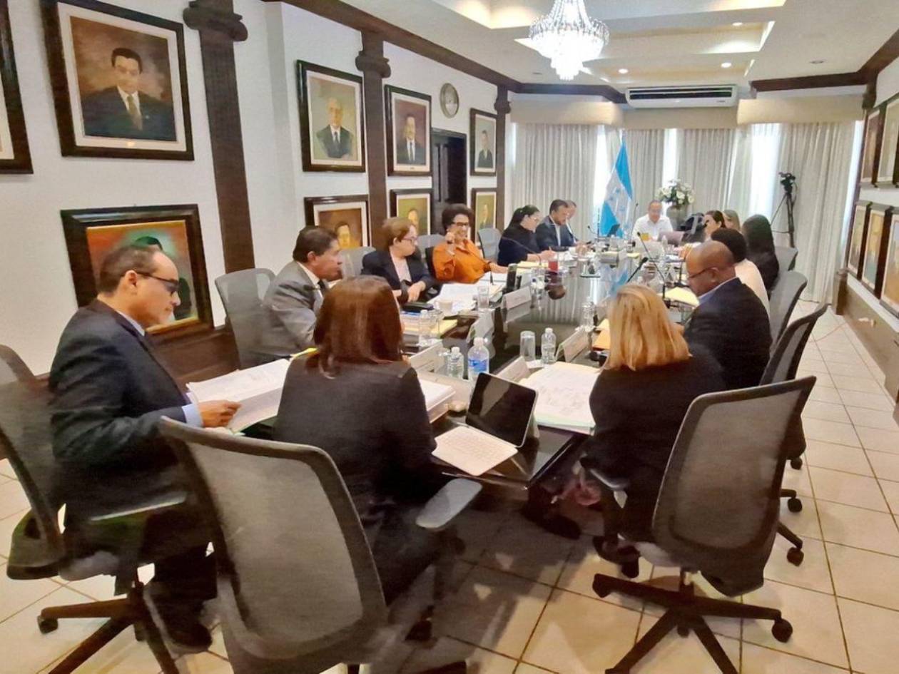 Pleno de la CSJ ratifica la extradición de nueve hondureños hacia EE UU