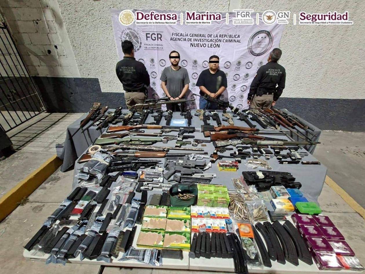 Detienen a tres hombres con  armas y miles de cartuchos en Monterrey