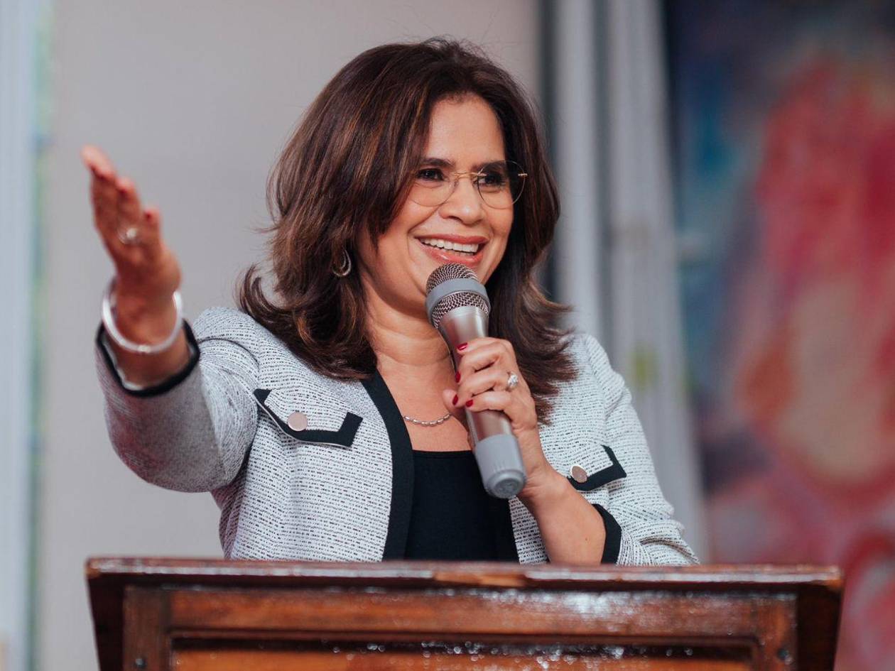 Rixi Moncada propone eliminar la central de riesgo y recibe críticas: Propuesta populista