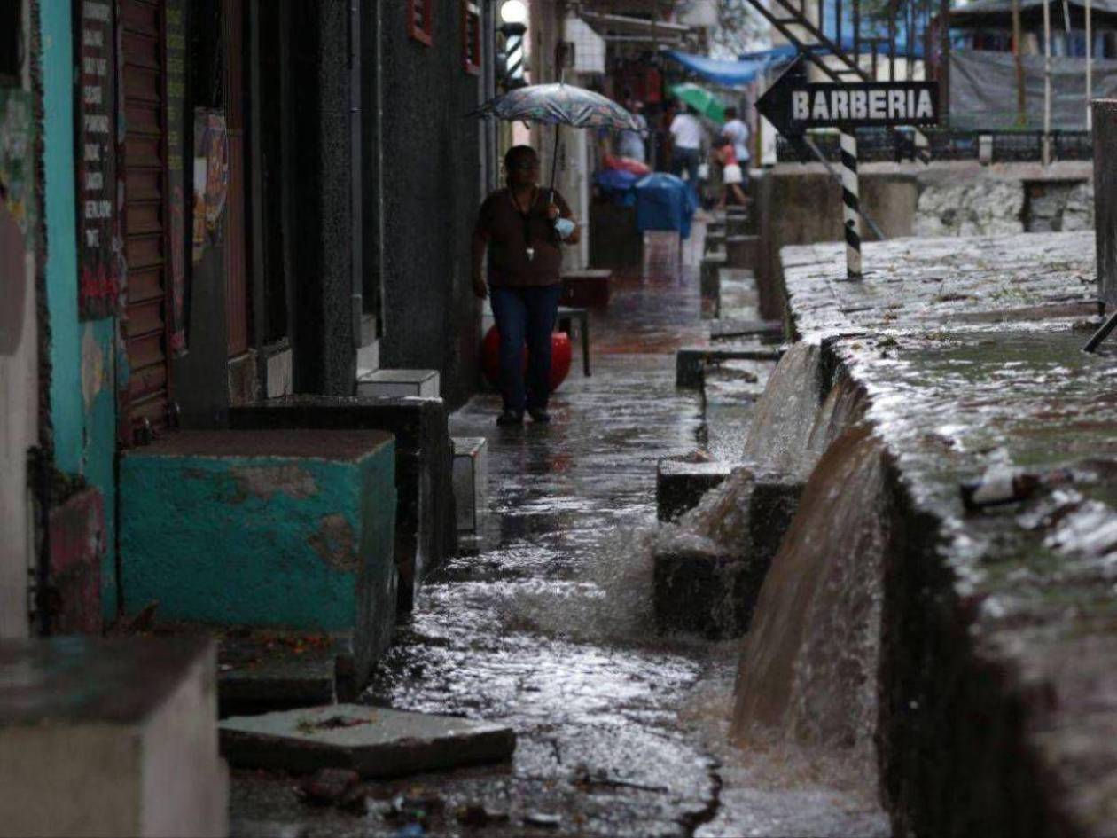 Elevan a alerta amarilla a diez departamentos en Honduras; tres se mantiene en verde