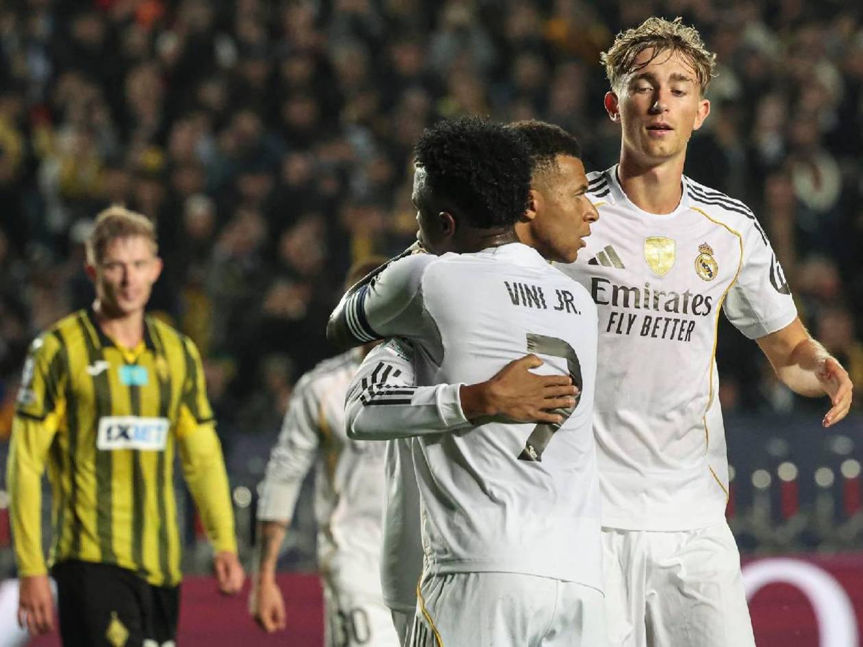 Mbappé se despachó hat-trick para darle el triunfo a Real Madrid ante Kairat en Champions League