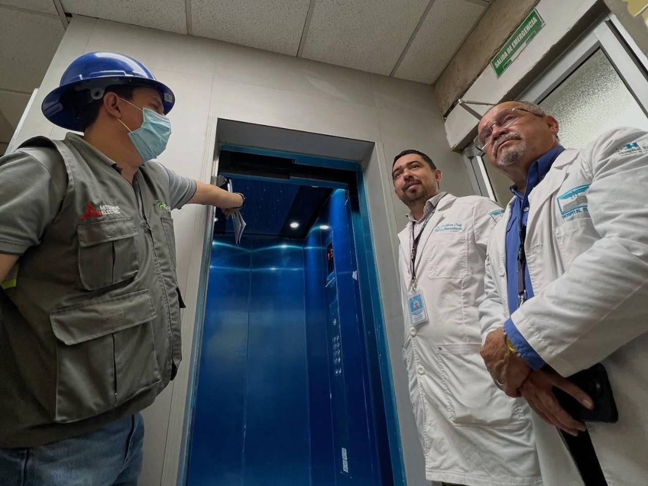 Luego de 15 años comienzan a funcionar tres elevadores en el Hospital Escuela