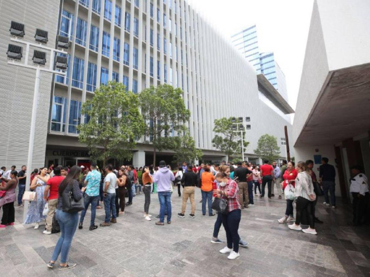 El Poder Ejecutivo aprueba un decreto laboral con sello de populismo