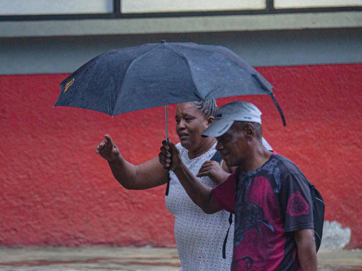 Debido al impacto del huracán Melissa, Haití suspendió todas las actividades por un día