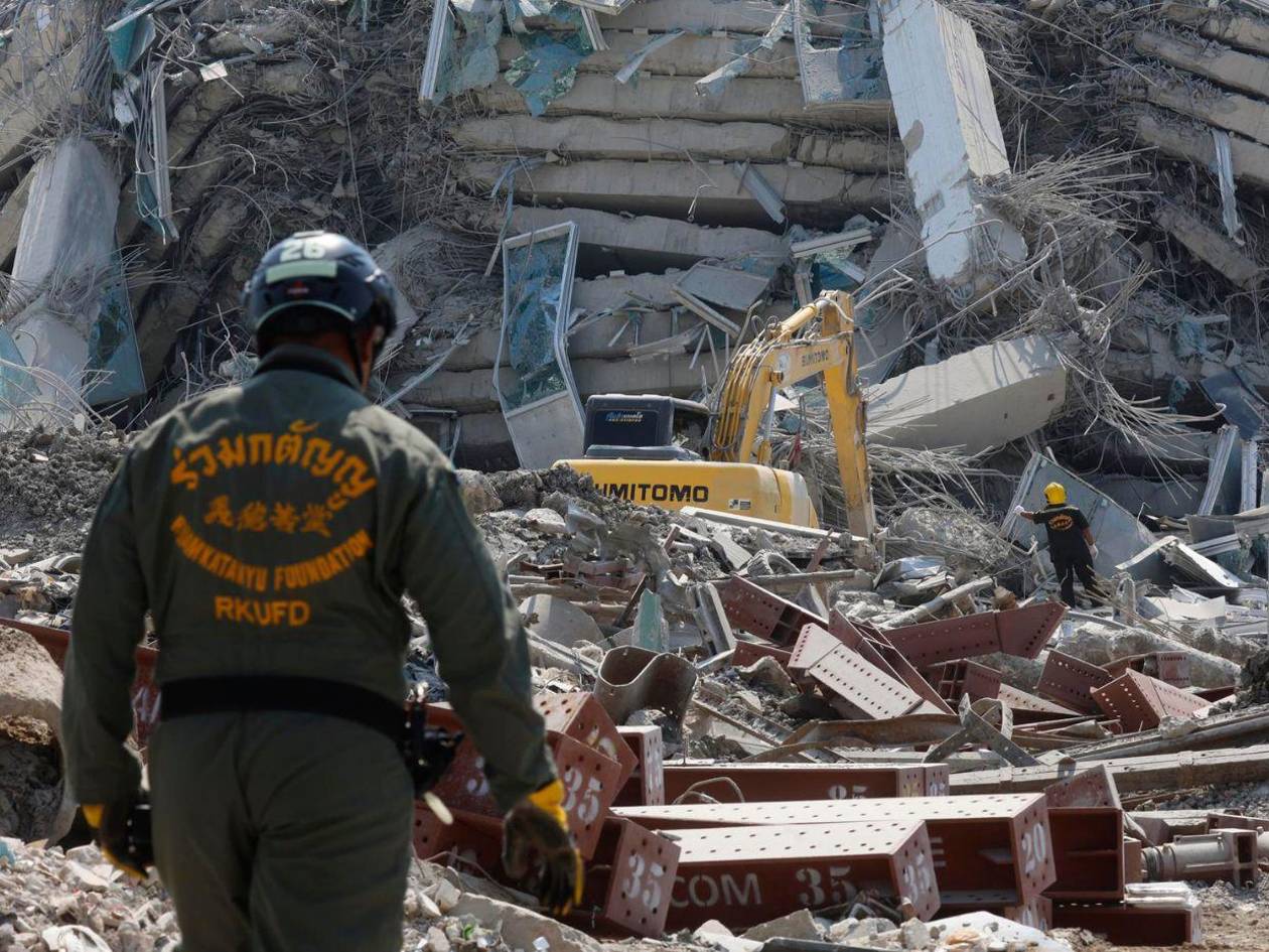 Cientos de muertos deja terremoto de magnitud 7.7 que sacudió Birmania