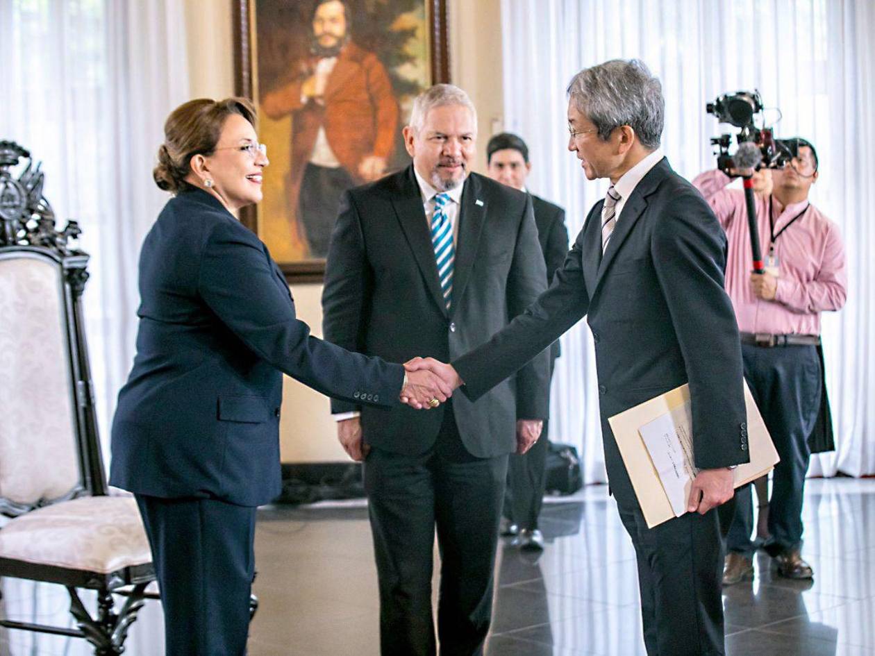 Nueve embajadores presentan cartas credenciales a la presidenta Xiomara Castro