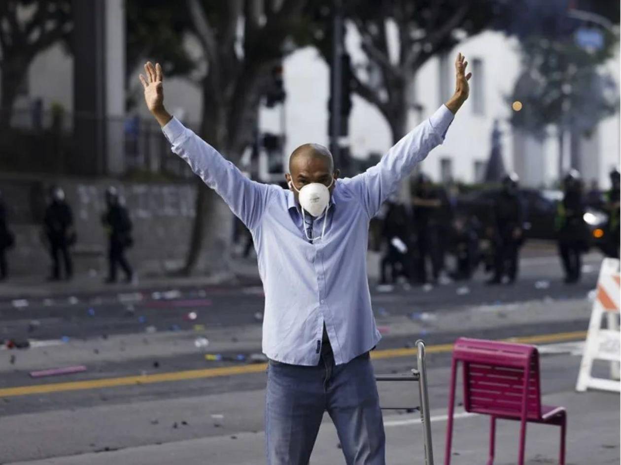 La alcaldesa de Los Ángeles confronta a Trump por los migrantes: Nos mantendremos firmes