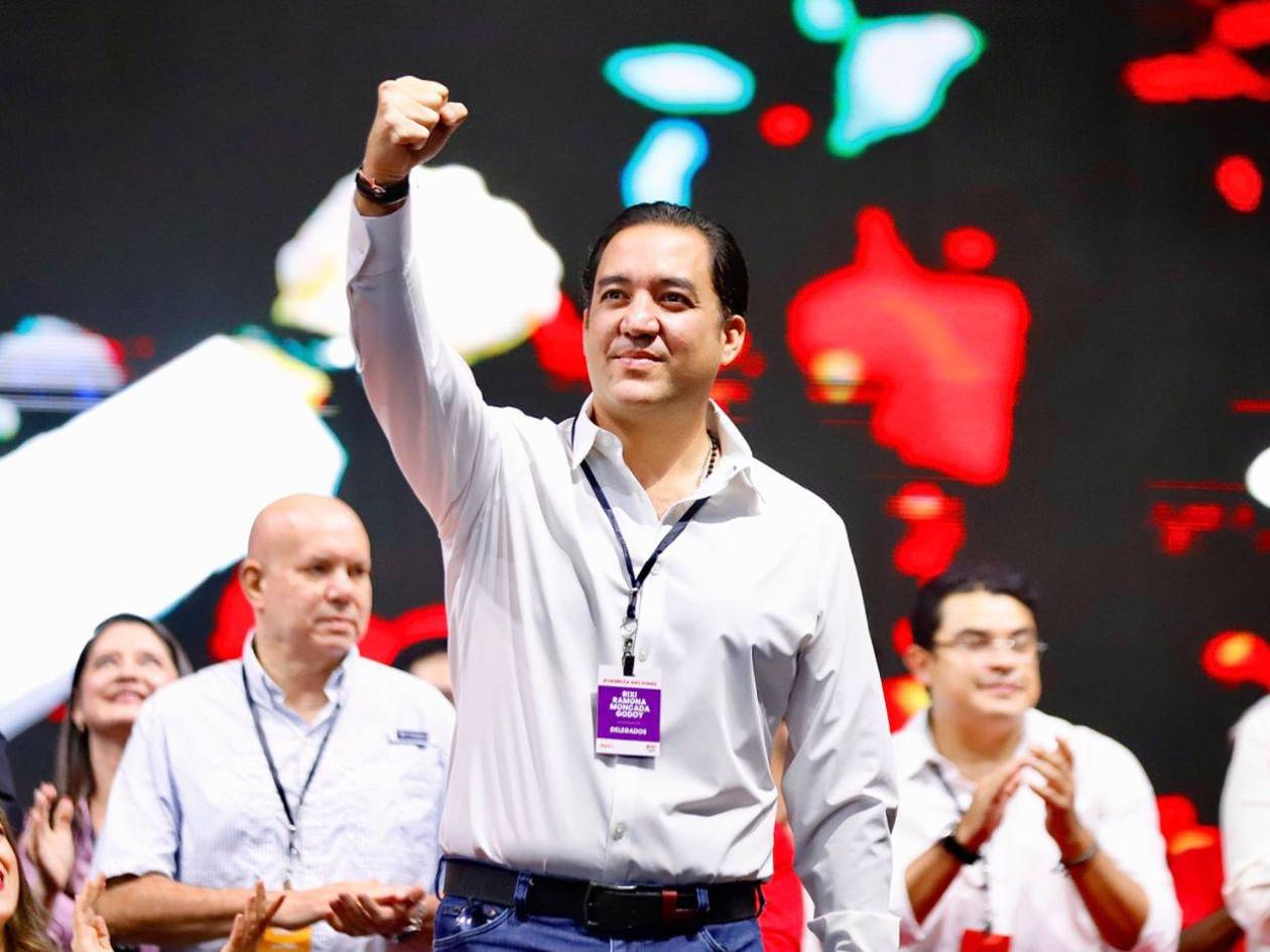 Héctor Zelaya dice que Libre dio el ejemplo con narcovideos porque Carlos Zelaya renunció