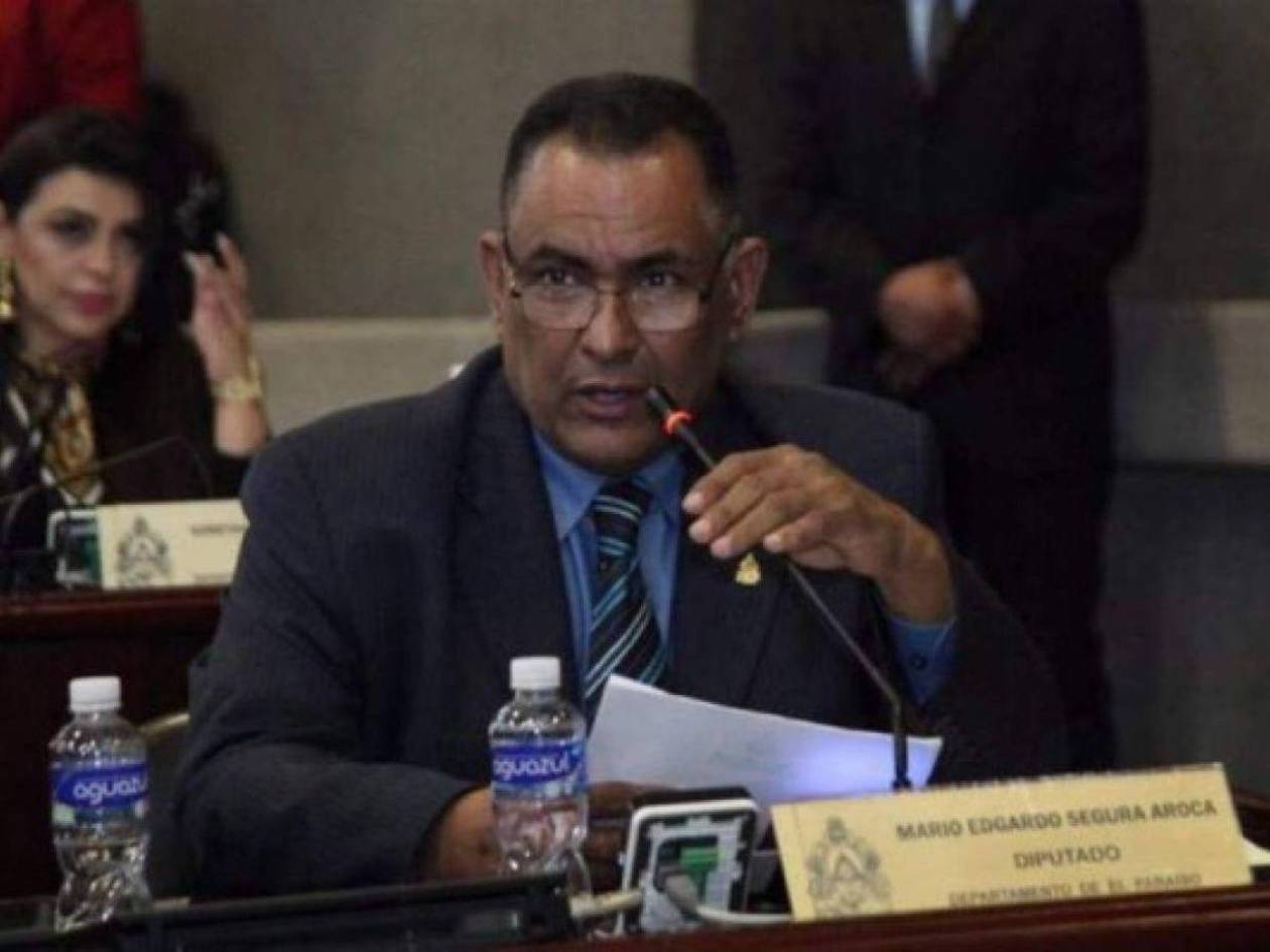 Mario Segura a Roosevelt Hernández: Quiere “jugar el papel de hacer política”