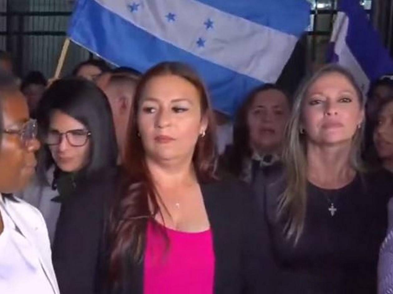 Diputadas de oposición exigen transparencia electoral y respeto a consejeras del CNE