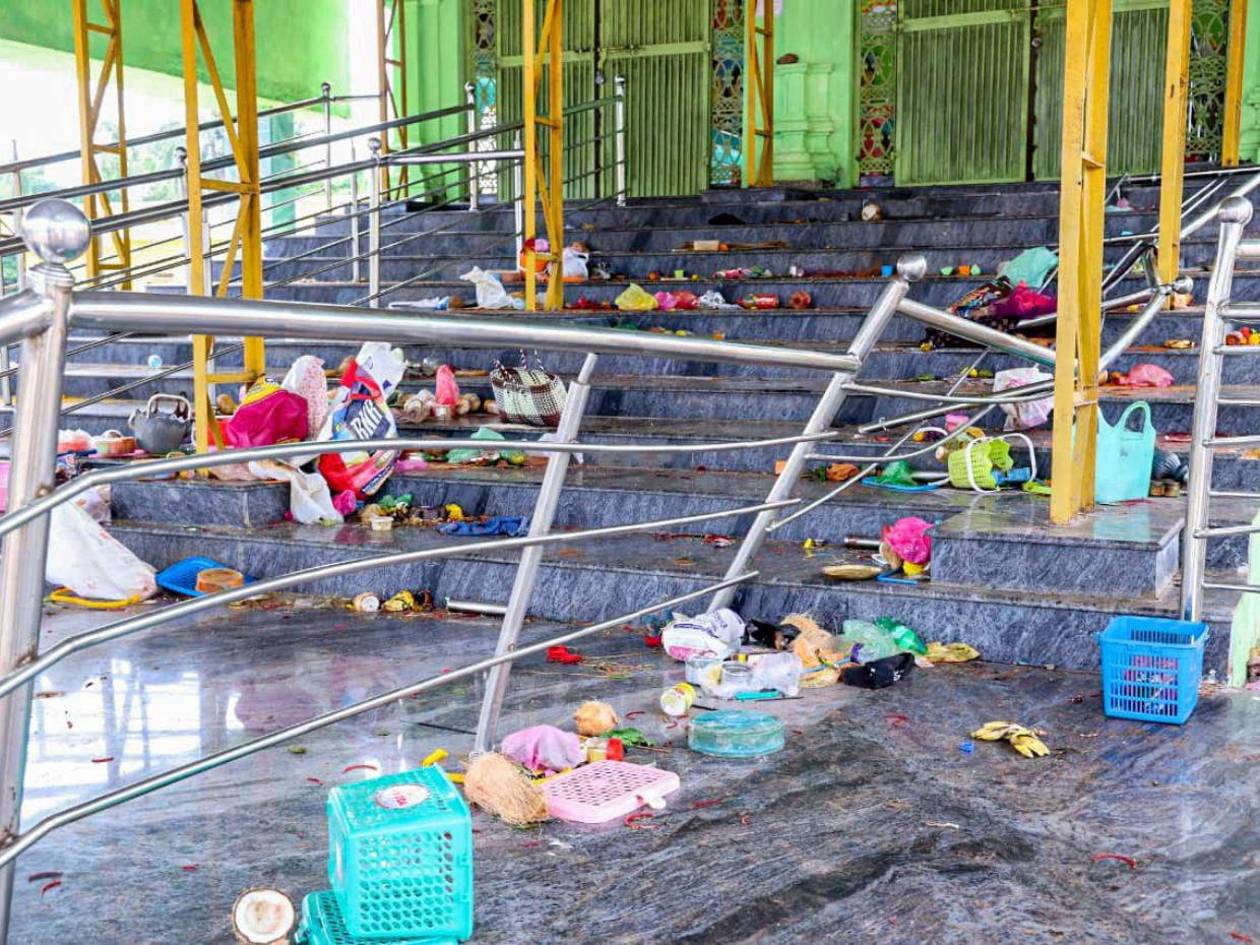 Al menos 9 muertos en una estampida en un templo de la India