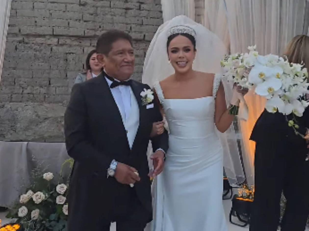 Juan Osorio se casó con la actriz Eva Daniela, 38 años menor que él