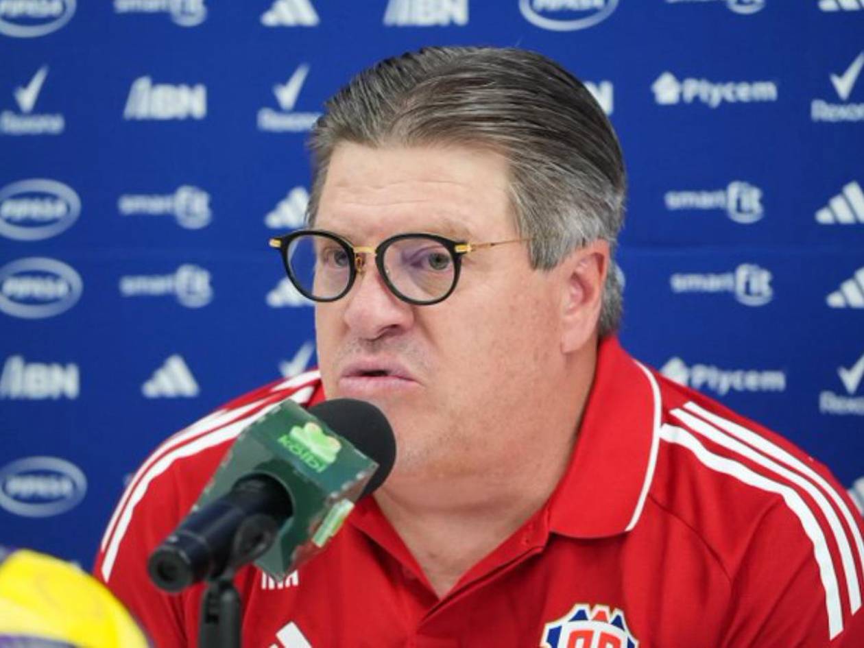 Piojo Herrera gira convocatoria de Costa Rica previo a juegos ante Haití y Honduras