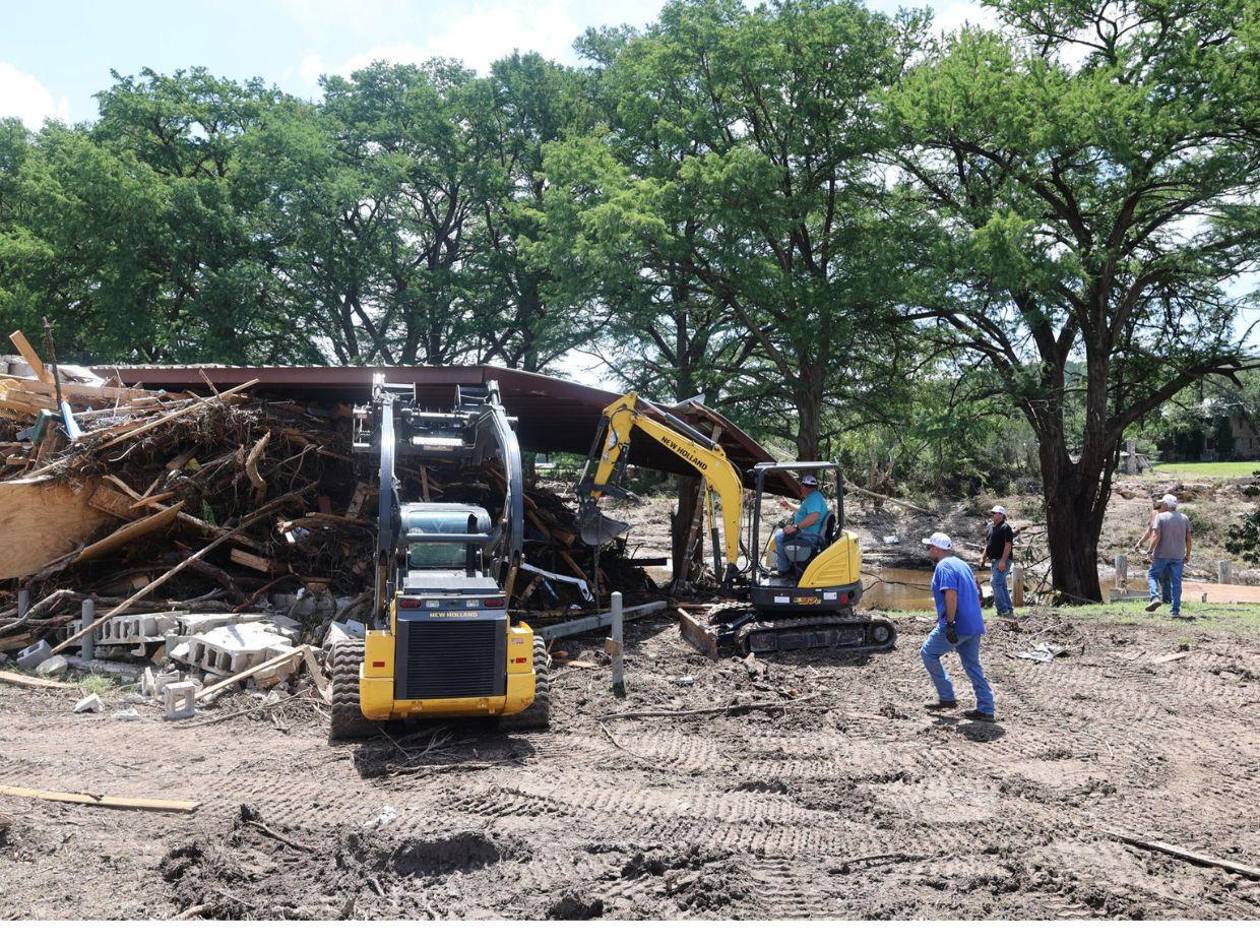 Tragedia en Texas suma 109 muertos y más de 160 desaparecidos