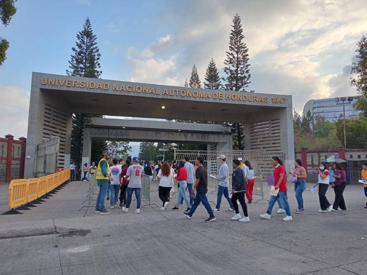 Más de 12,900 aspirantes realizarán prueba de admisión a la UNAH