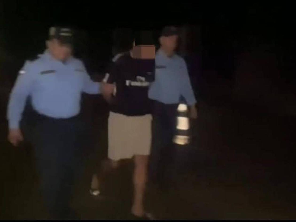 Arrestan a bombero acusado de abuso sexual contra una estadounidense en Utila