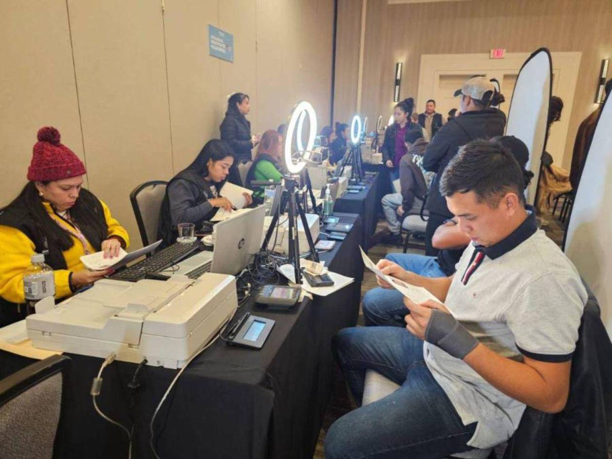 Inauguran consulado móvil en New Jersey para atender a los hondureños