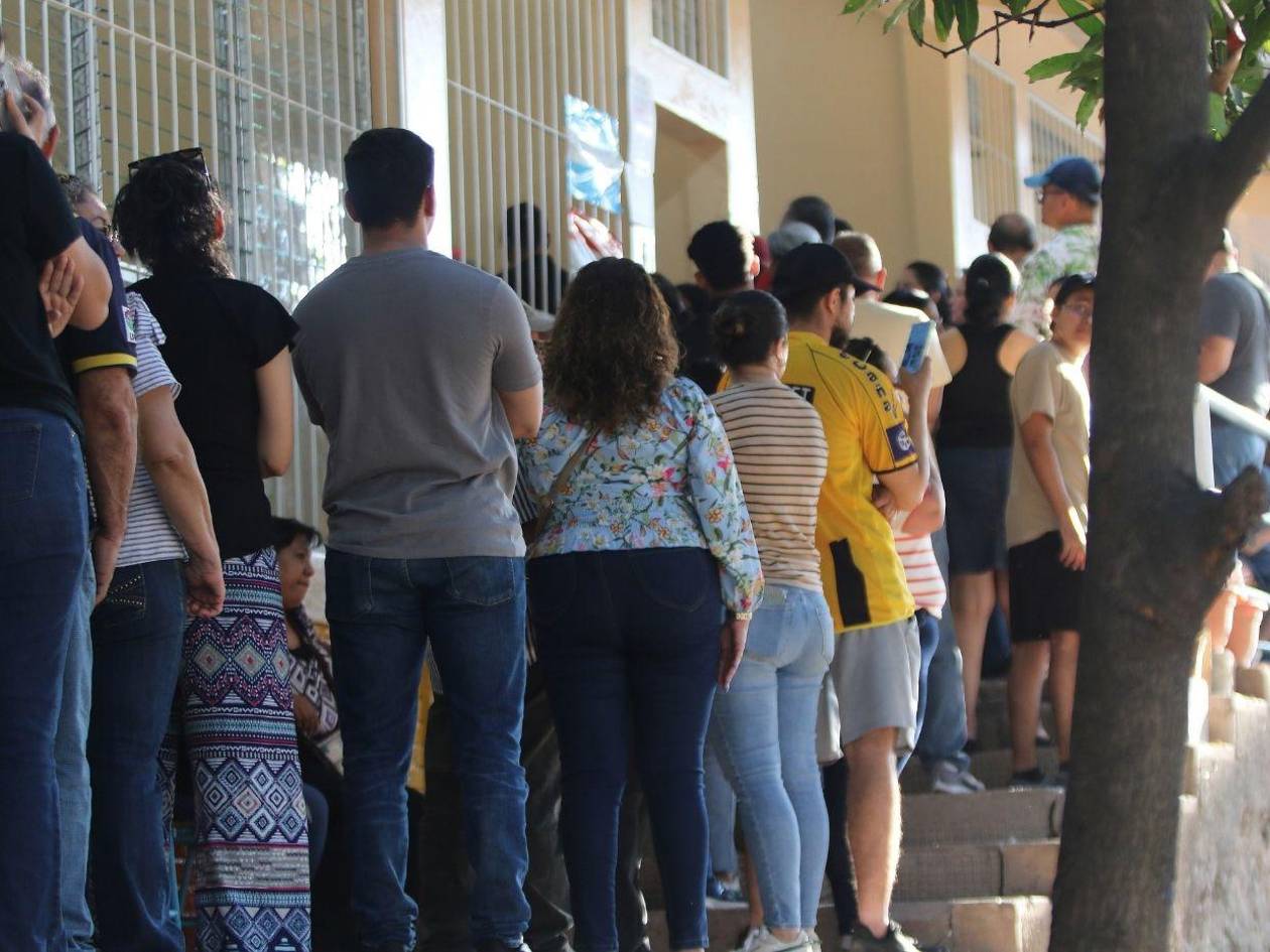 Partidos de oposición y sociedad civil llaman a votar masivamente en las generales