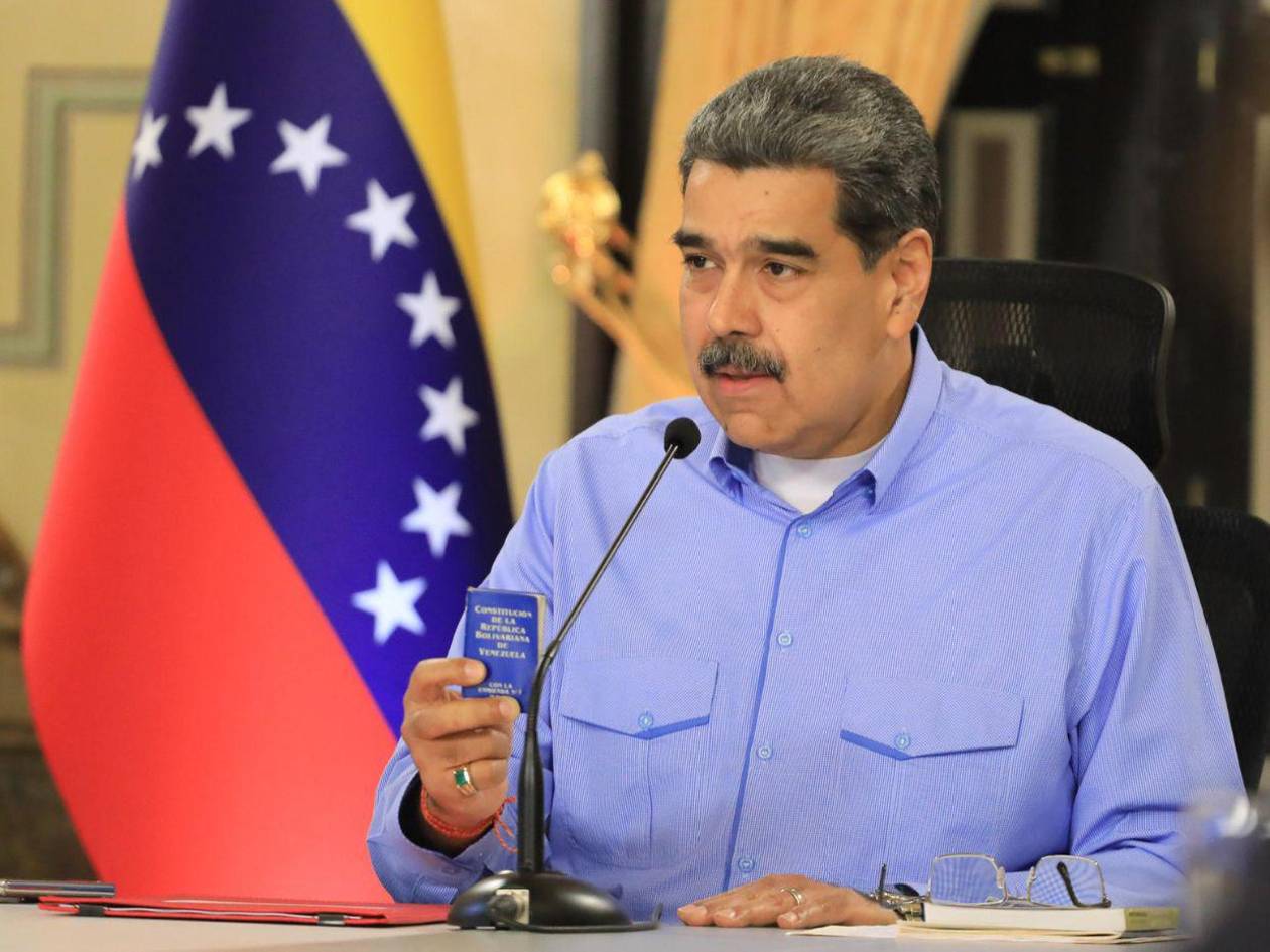 Maduro asegura que la gente lo sigue viendo por YouTube pese a censura de la plataforma