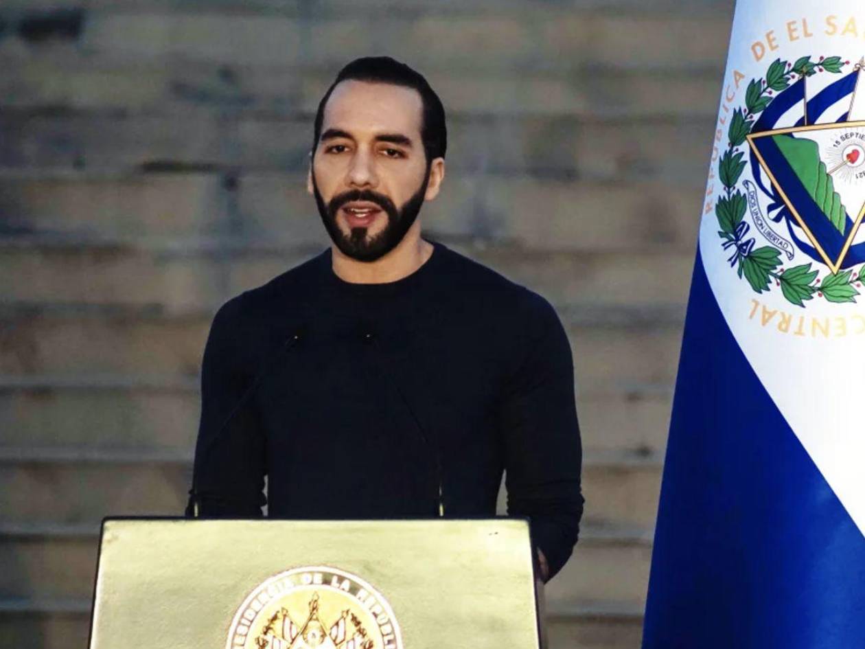 El Salvador lamenta trágico accidente aéreo en Roatán que dejó 12 muertos