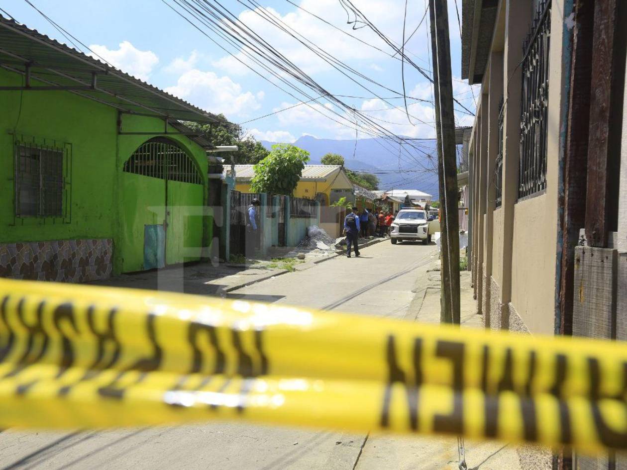 Hombre mata a machetazos a dos primos y convivió con los cuerpos varios días en SPS