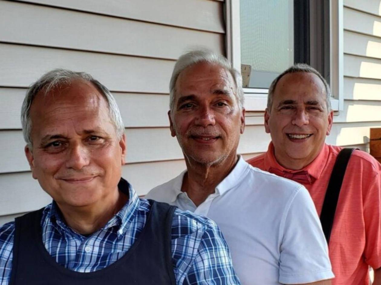 Hermanos del papa León XIV revelan que desde pequeño él sintió el llamado espiritual