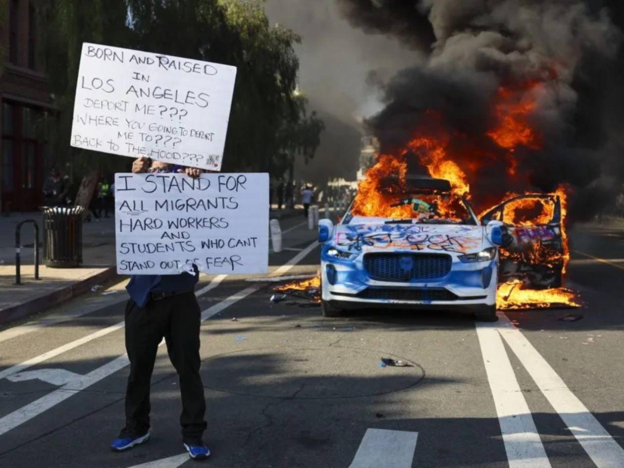 ¡Trump se tiene que ir ahora!: Manifestantes en Los Ángeles contra tropas y redadas
