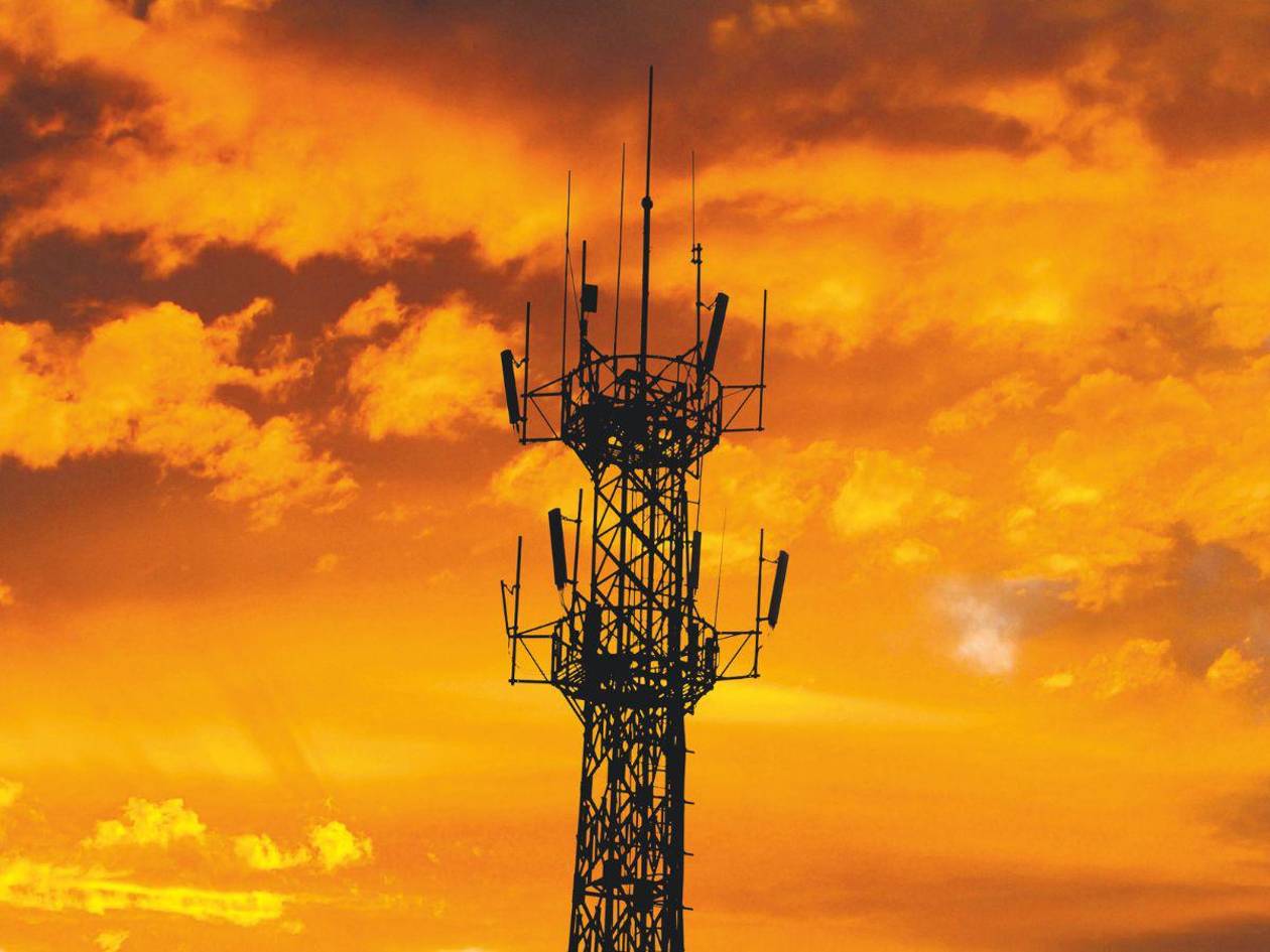 Gobierno paga entre L6,480 y L1,944 al mes por celulares de funcionarios