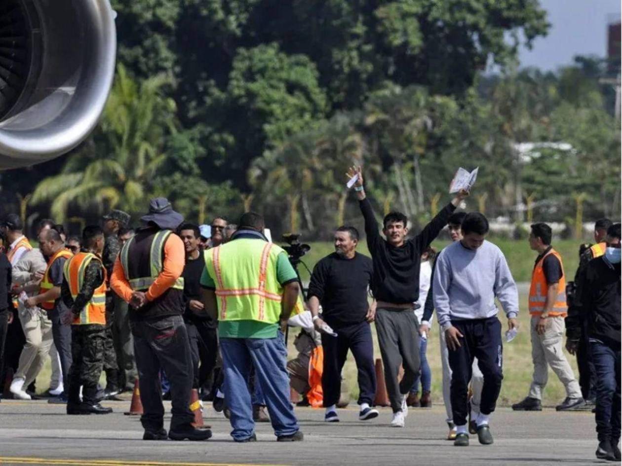 Feria de empleo en SPS ofrece 1,000 vacantes para migrantes retornados