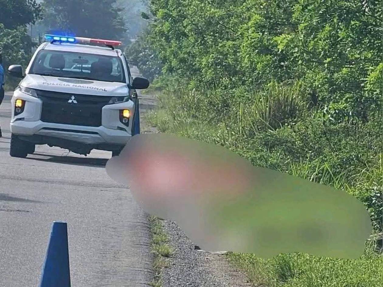 Con rótulo dejan a hombre muerto en plena carretera en Jutiapa, Atlántida
