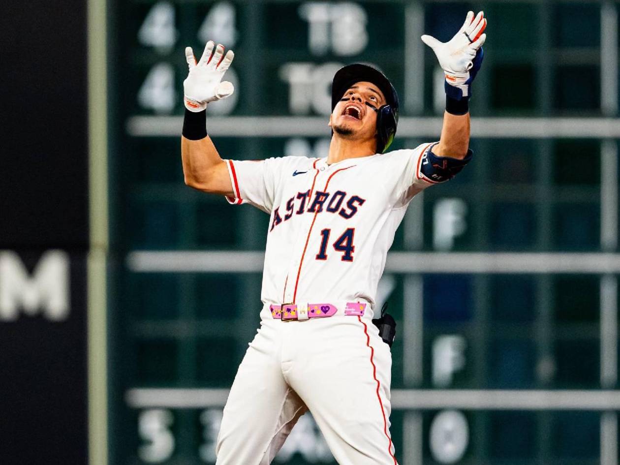 Mauricio Dubón se destapó con el bate y fue la figura en triunfo de los Astros ante KC Royals