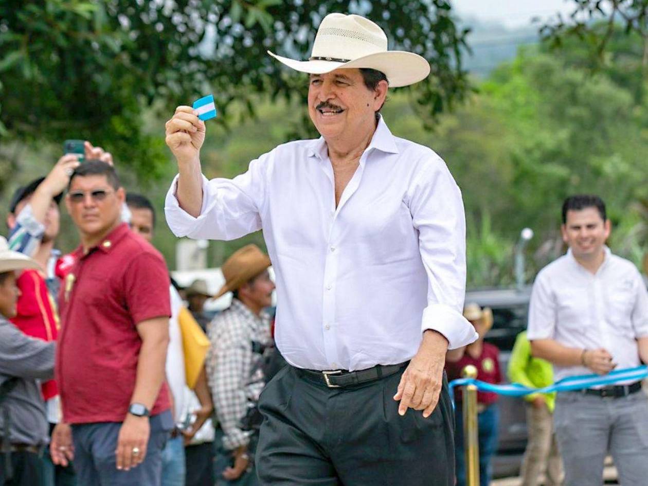 ‘Mel’ Zelaya: Es falso que Maduro pague sobornos a funcionarios del gobierno de Honduras