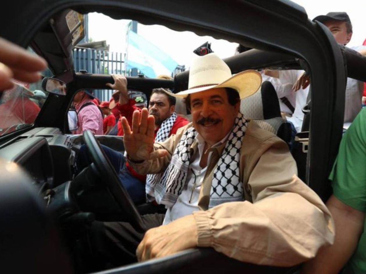 Mel Zelaya reta a Romeo Vásquez a presentarse a la justicia si es inocente